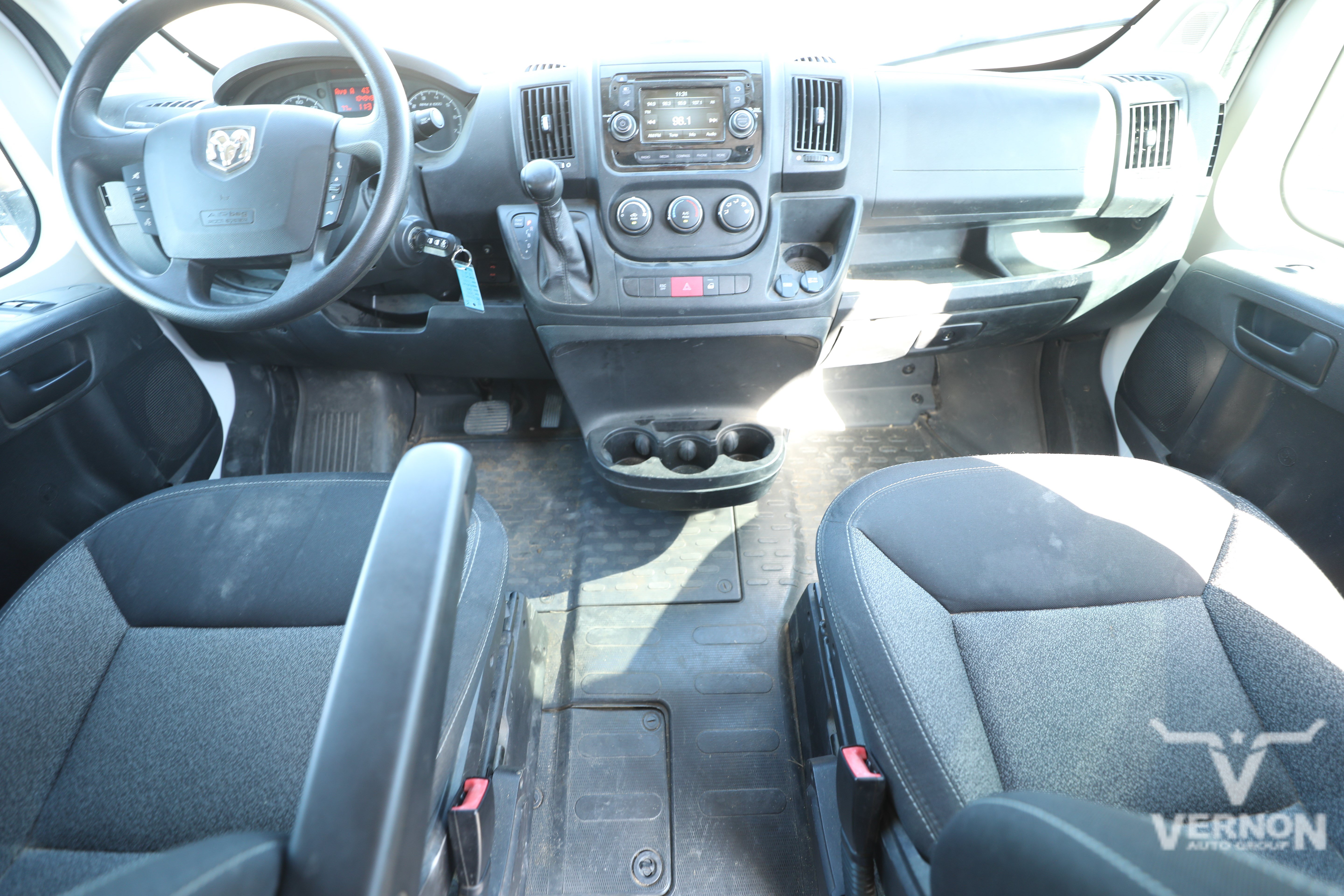 Used 2017 RAM ProMaster 2500 w/ Interior Convenience Group FWD image 9