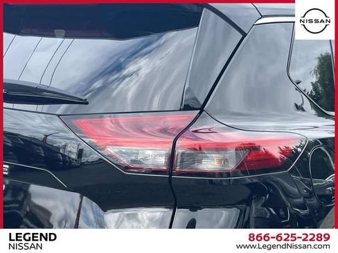 Certified 2023 Nissan Rogue SL AWD/4WD image 10
