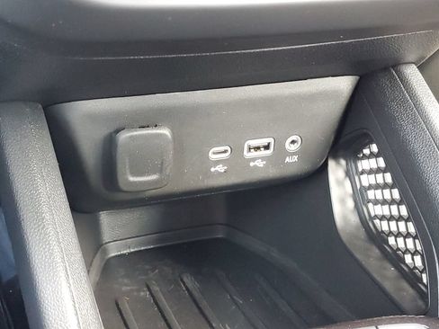 Used 2023 Chevrolet TrailBlazer LS AWD/4WD image 16