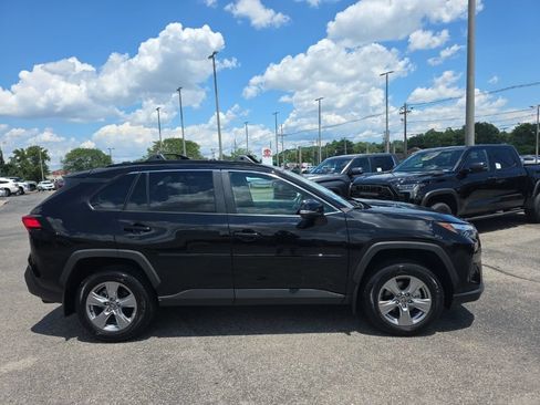 Certified 2025 Toyota RAV4 XLE w/ Convenience Package AWD/4WD image 4