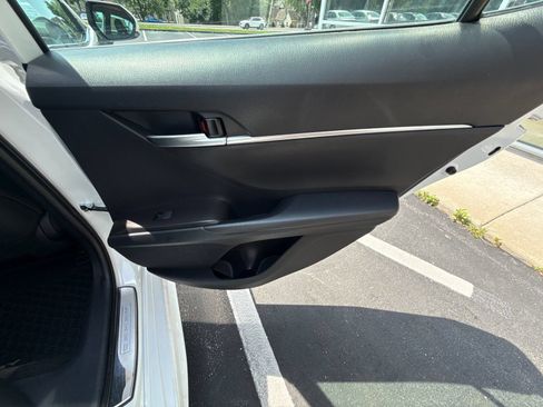 Used 2023 Toyota Camry SE FWD image 26