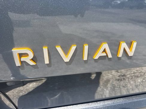 Used 2022 Rivian R1T Adventure AWD/4WD image 7