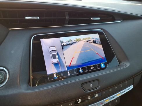 Used 2022 Cadillac XT4 Sport FWD image 13