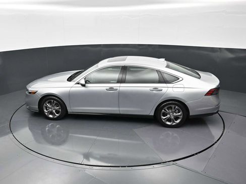 Used 2024 Honda Accord EX image 24