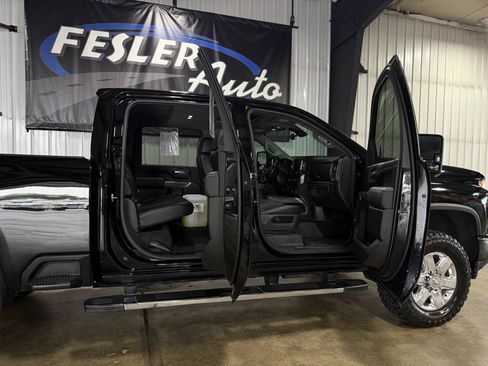 Used 2021 Chevrolet Silverado 2500 LTZ w/ Z71 Chrome Sport Edition AWD/4WD image 31