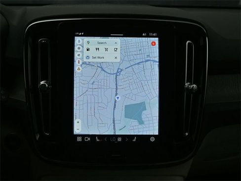 Used 2024 Volvo XC40 B5 Ultimate w/ Protection Package Premier image 14