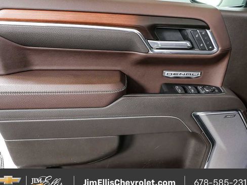 Used 2025 GMC Sierra 1500 Denali w/ Technology Package AWD/4WD image 6