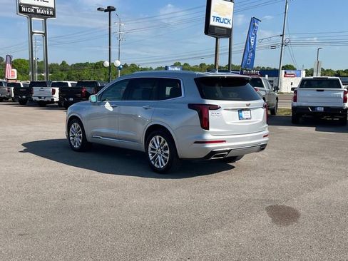 Used 2020 Cadillac XT6 Premium Luxury FWD image 8