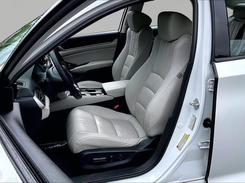 Used 2018 Honda Accord EX-L image 17