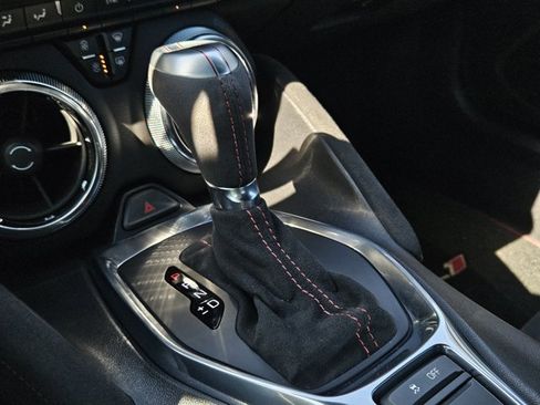 Used 2018 Chevrolet Camaro ZL1 RWD image 18