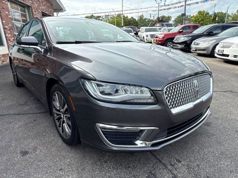 Used 2019 Lincoln MKZ Reserve FWD image 3