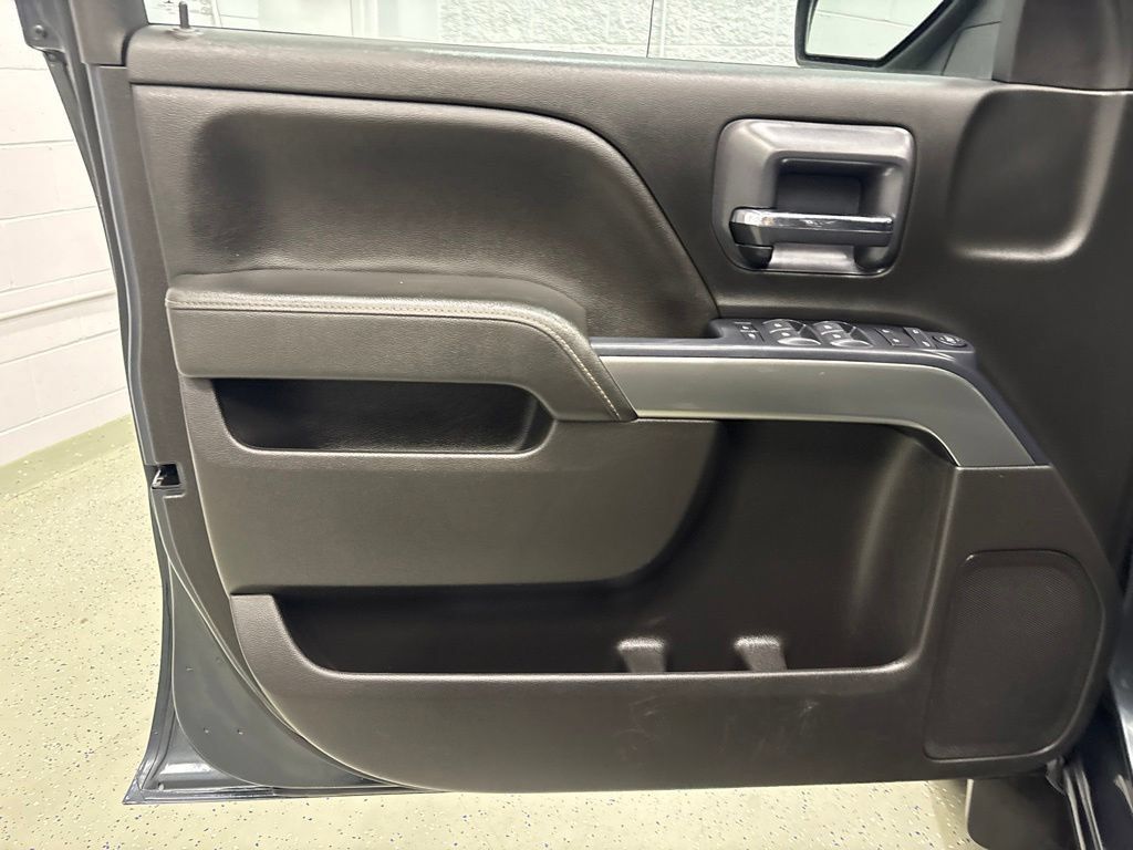 Used 2019 Chevrolet Silverado 1500 LT w/ All Star Edition AWD/4WD image 15
