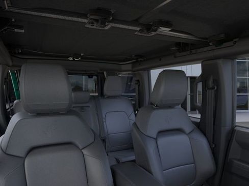New 2025 Ford Bronco Outer Banks w/ Sasquatch Package AWD/4WD image 12