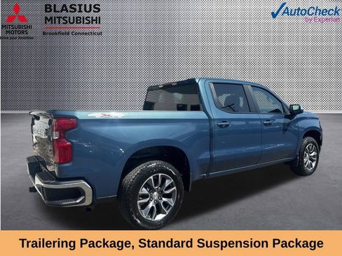 Used 2024 Chevrolet Silverado 1500 LT AWD/4WD image 9