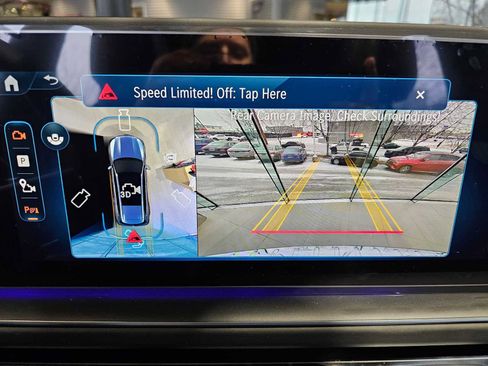 Used 2025 Mercedes-Benz GLS 63 AMG 4MATIC image 22