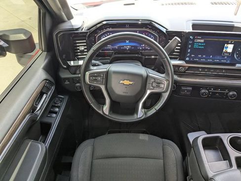 Used 2024 Chevrolet Silverado 2500 LT AWD/4WD image 13