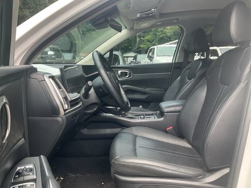 Used 2024 Kia Sorento X-Line EX AWD/4WD image 16