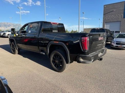 Used 2026 GMC Sierra 2500 AT4 AWD/4WD image 2