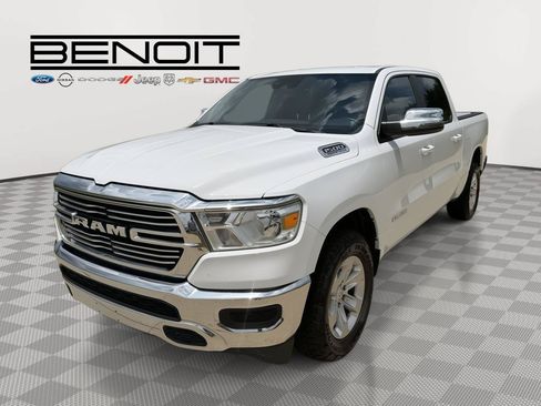 Used 2024 RAM 1500 Laramie AWD/4WD image 1