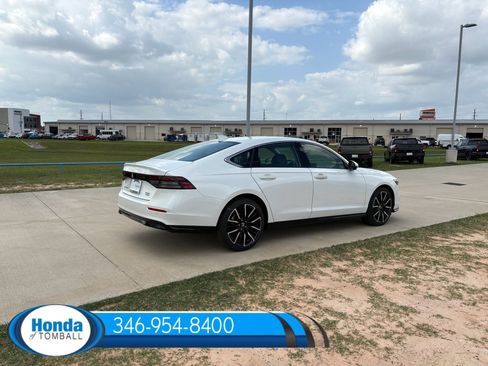 New 2026 Honda Accord Hybrid Touring image 6