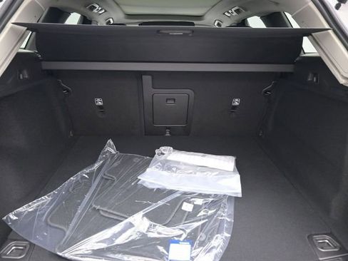 New 2026 Volvo XC60 B5 Core w/ Climate Package image 30