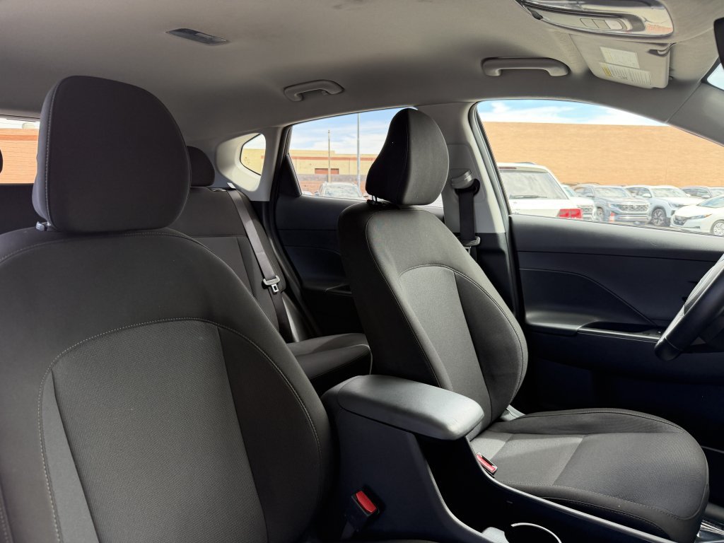 Used 2025 Hyundai Kona SEL FWD image 38