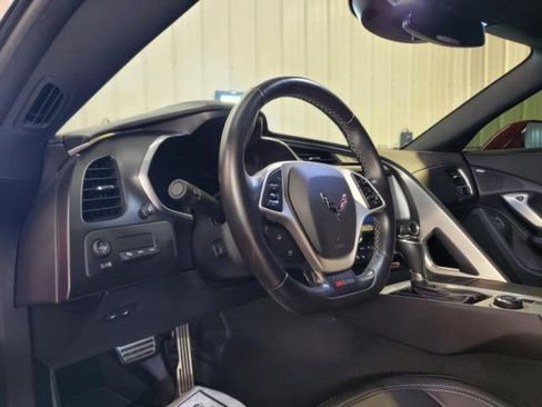 Used 2019 Chevrolet Corvette Z06 RWD image 16
