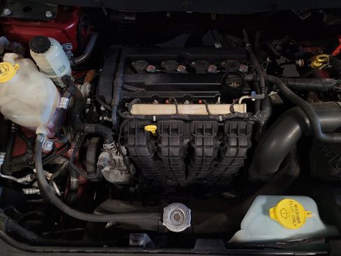 Used 2018 Dodge Journey SE FWD image 30
