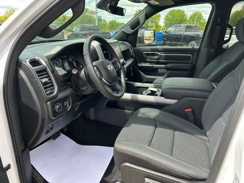 New 2026 RAM 1500 4x4 Crew Cab image 11
