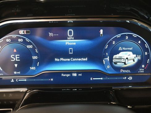 Used 2025 Chevrolet Silverado 1500 LT image 17