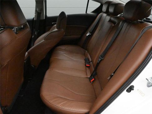 Used 2021 Acura ILX w/ Premium Package image 9