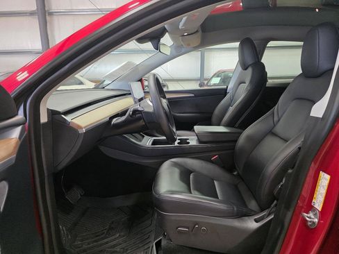 Used 2023 Tesla Model Y Long Range AWD/4WD image 8