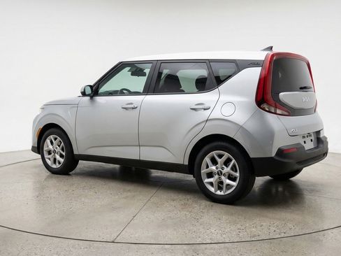 Used 2025 Kia Soul LX w/ LX Technology Package image 6