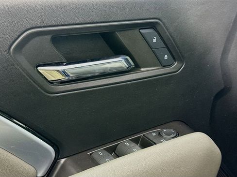 Used 2024 Chevrolet Colorado ZR2 image 21