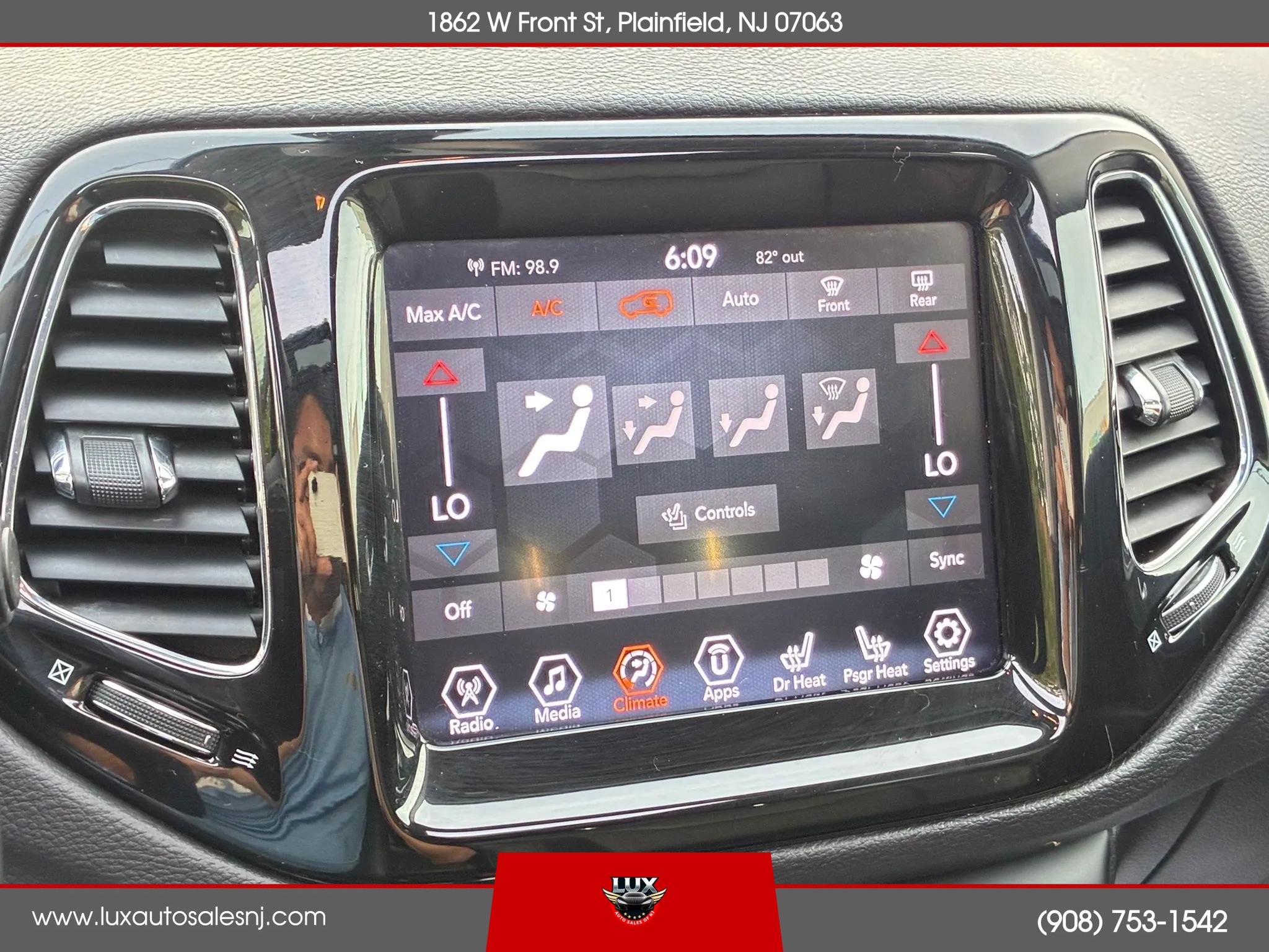 Used 2018 Jeep Compass Limited AWD/4WD image 28