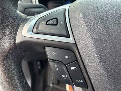 Used 2014 Ford Fusion SE FWD image 21