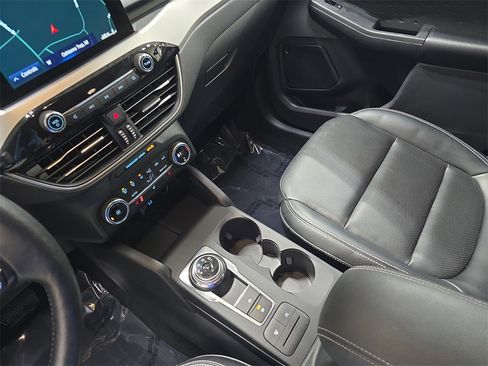 Used 2020 Ford Escape SEL image 22