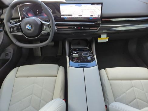 New 2026 BMW 530i w/ Premium Package image 11