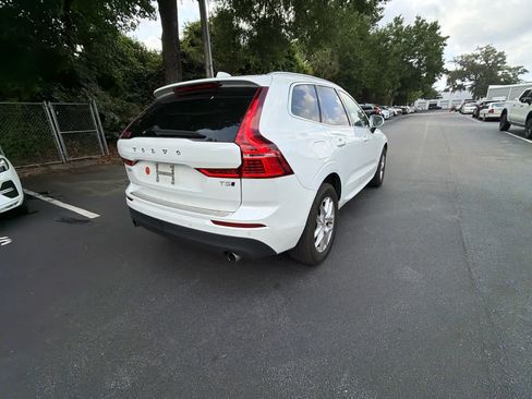 Used 2021 Volvo XC60 T5 Momentum AWD/4WD image 17