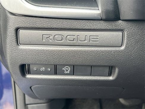 Certified 2023 Nissan Rogue S image 17