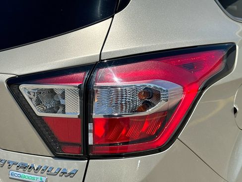 Used 2017 Ford Escape Titanium FWD image 33