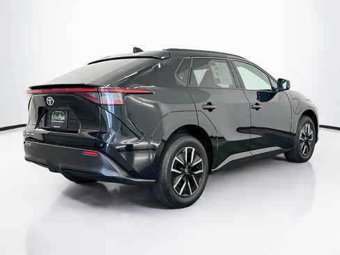 Used 2026 Toyota bZ AWD/4WD image 9