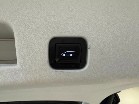 Used 2025 Buick Enclave Avenir w/ Super Cruise Package image 27