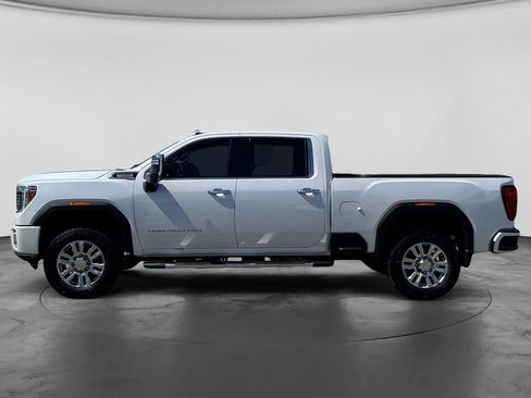 Used 2022 GMC Sierra 3500 Denali w/ Denali Ultimate Package AWD/4WD image 6