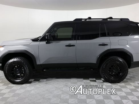 Used 2025 Lexus GX 550 image 9