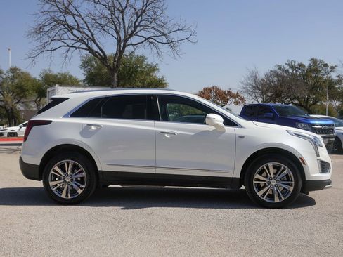 Used 2024 Cadillac XT5 Premium Luxury image 5