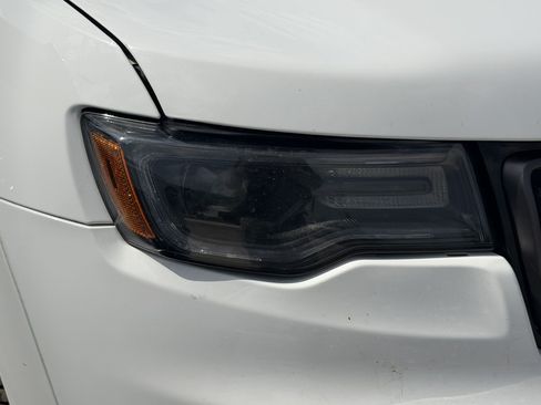 Used 2020 Jeep Grand Cherokee Limited X RWD image 4