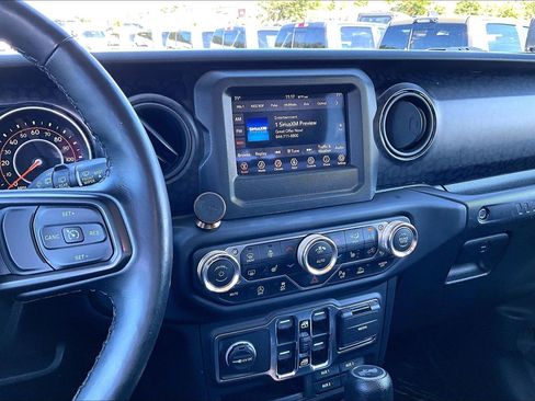 Used 2021 Jeep Wrangler Unlimited Sport AWD/4WD image 6