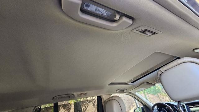 Used 2014 Mercedes-Benz GL 550 4MATIC w/ Driver Assistance Package image 49
