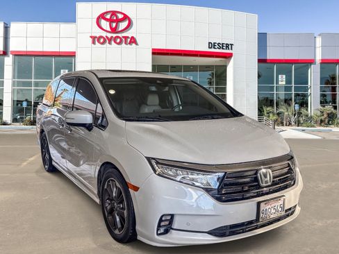 Used 2022 Honda Odyssey Elite image 1